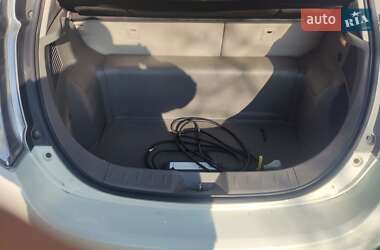 Хетчбек Nissan Leaf 2012 в 