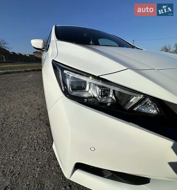 Хетчбек Nissan Leaf 2021 в Білгороді-Дністровському