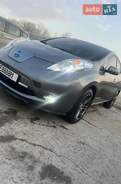 Хетчбек Nissan Leaf 2014 в Одесі