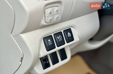 Хэтчбек Nissan Leaf 2012 в 