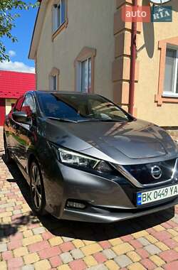 Хэтчбек Nissan Leaf 2020 в Ровно