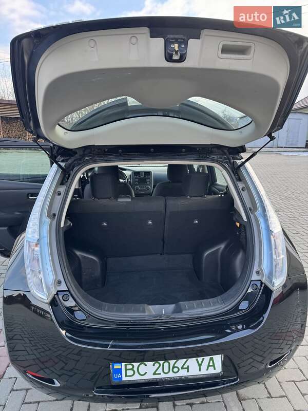 Хэтчбек Nissan Leaf 2013 в Золочеве