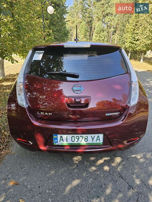 Хэтчбек Nissan Leaf 2016 в Софиевской Борщаговке
