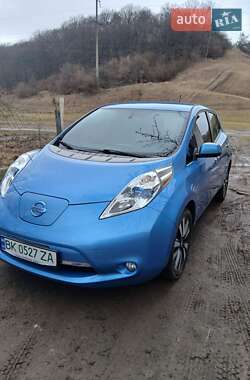 Хетчбек Nissan Leaf 2013 в Рівному