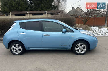 Хетчбек Nissan Leaf 2014 в Дніпрі