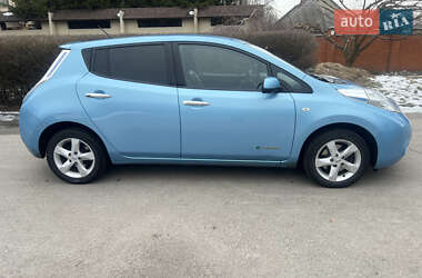 Хетчбек Nissan Leaf 2014 в Дніпрі