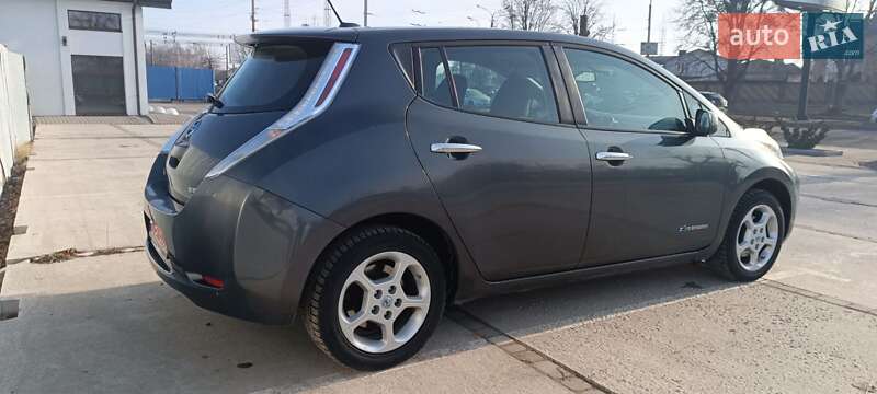 Хэтчбек Nissan Leaf 2014 в Луцке