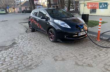 Хетчбек Nissan Leaf 2014 в Миколаєві