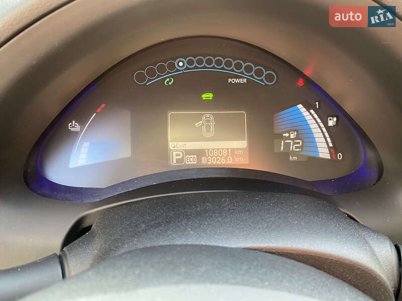 Хэтчбек Nissan Leaf 2016 в Снятине