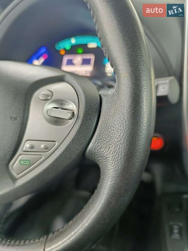 Хетчбек Nissan Leaf 2014 в Києві фото 27 Хетчбек Nissan Leaf 2014 в Києві