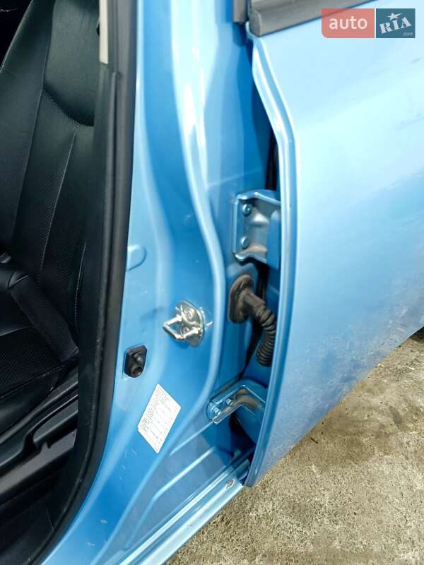 Хетчбек Nissan Leaf 2014 в Києві фото 28 Хетчбек Nissan Leaf 2014 в Києві