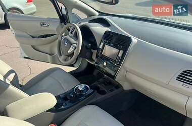 Хэтчбек Nissan Leaf 2012 в Умани