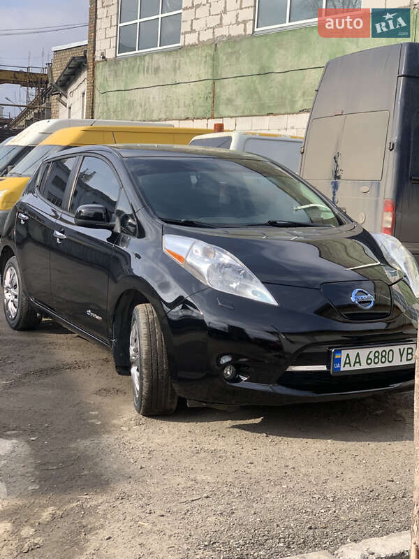 Хетчбек Nissan Leaf 2014 в Києві