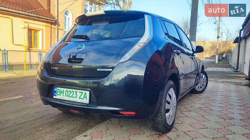 Хэтчбек Nissan Leaf 2015 в Сумах