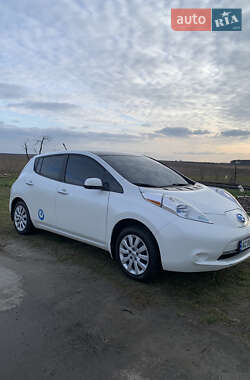 Хэтчбек Nissan Leaf 2013 в Луцке