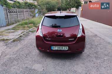 Хетчбек Nissan Leaf 2016 в Херсоні