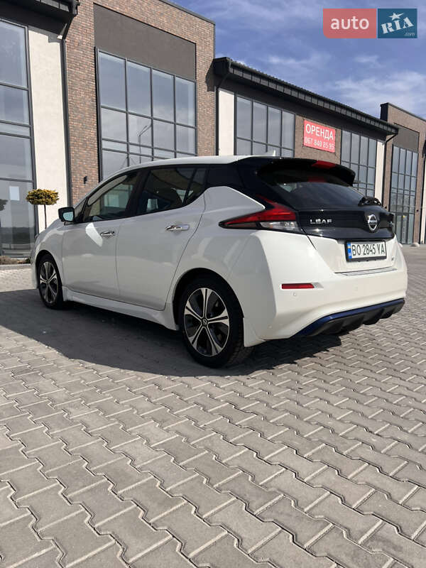 Хетчбек Nissan Leaf 2020 в Тернополі