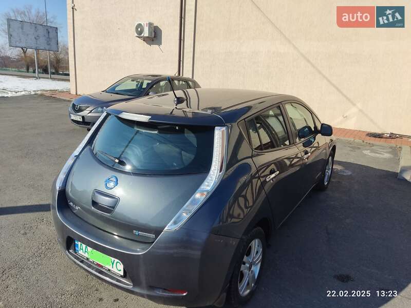 Хэтчбек Nissan Leaf 2013 в Киеве фото 18 Хэтчбек Nissan Leaf 2013 в Киеве