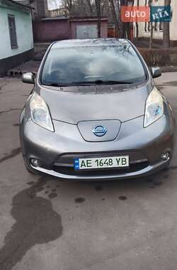 Хетчбек Nissan Leaf 2013 в Кам'янському