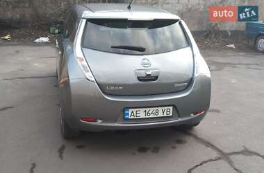 Хэтчбек Nissan Leaf 2013 в Каменском