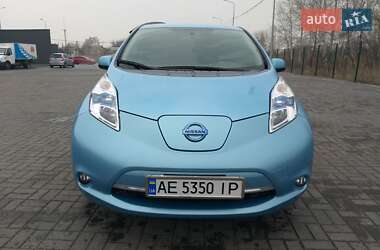 Хетчбек Nissan Leaf 2014 в Дніпрі