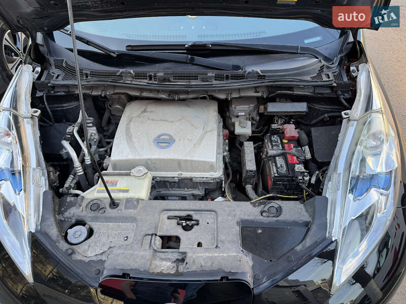Хетчбек Nissan Leaf 2014 в Кропивницькому фото 9 Хетчбек Nissan Leaf 2014 в Кропивницькому