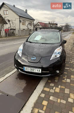 Хэтчбек Nissan Leaf 2012 в Тячеве