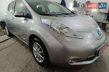 Хетчбек Nissan Leaf 2015 в Рівному