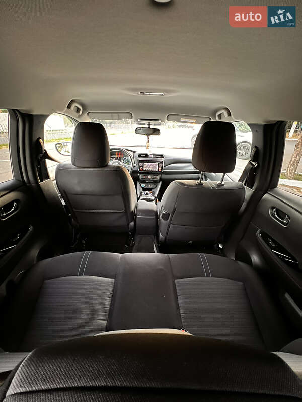 Хетчбек Nissan Leaf 2018 в Одесі