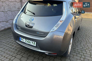 Хэтчбек Nissan Leaf 2014 в 
