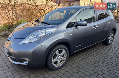 Хэтчбек Nissan Leaf 2014 в 