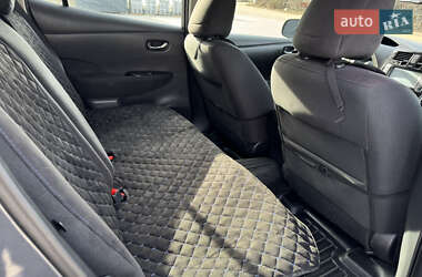 Хэтчбек Nissan Leaf 2013 в 
