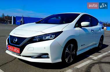 Хэтчбек Nissan Leaf 2019 в Днепре