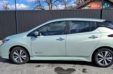 Хетчбек Nissan Leaf 2018 в Чернівцях