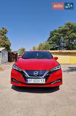 Хэтчбек Nissan Leaf 2018 в Запорожье