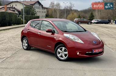 Хетчбек Nissan Leaf 2015 в Дніпрі