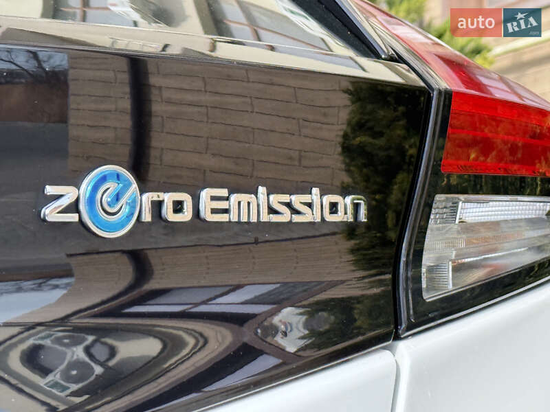 Хетчбек Nissan Leaf 2019 в Одесі
