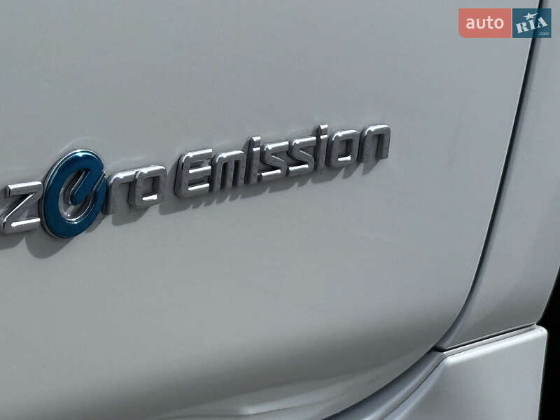 Хетчбек Nissan Leaf 2019 в Одесі
