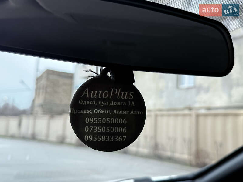 Хетчбек Nissan Leaf 2019 в Одесі