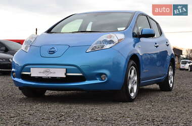 Хэтчбек Nissan Leaf 2013 в 