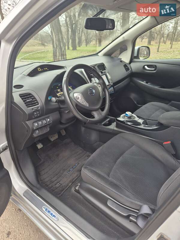 Хетчбек Nissan Leaf 2015 в Кропивницькому фото 7 Хетчбек Nissan Leaf 2015 в Кропивницькому