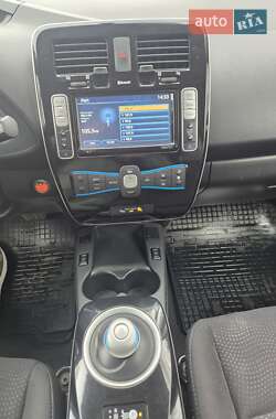 Хэтчбек Nissan Leaf 2015 в Кропивницком