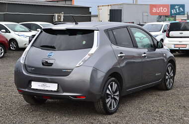 Хэтчбек Nissan Leaf 2015 в Луцке