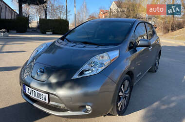 Хэтчбек Nissan Leaf 2014 в 
