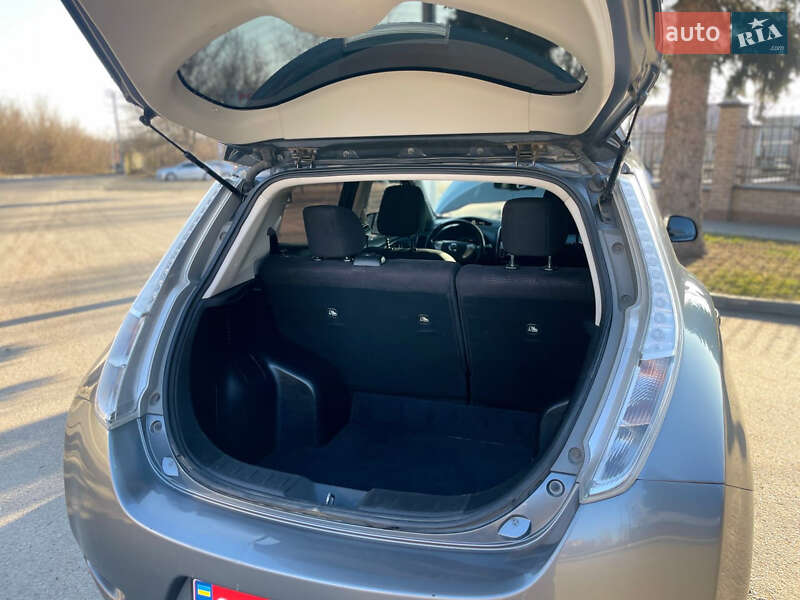 Хэтчбек Nissan Leaf 2014 в Луцке