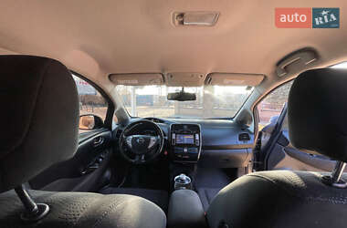 Хэтчбек Nissan Leaf 2014 в 