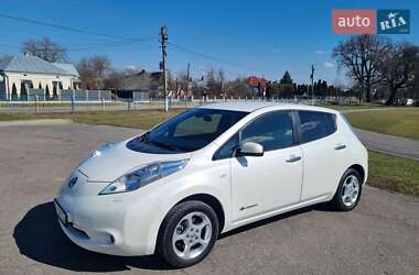 Хетчбек Nissan Leaf 2014 в 