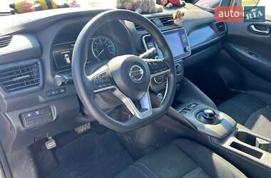 Хэтчбек Nissan Leaf 2019 в 