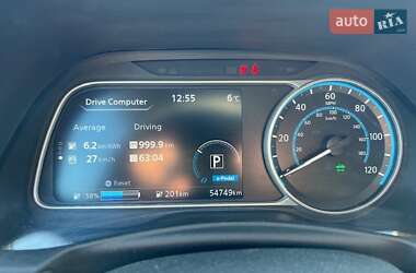 Хэтчбек Nissan Leaf 2019 в 