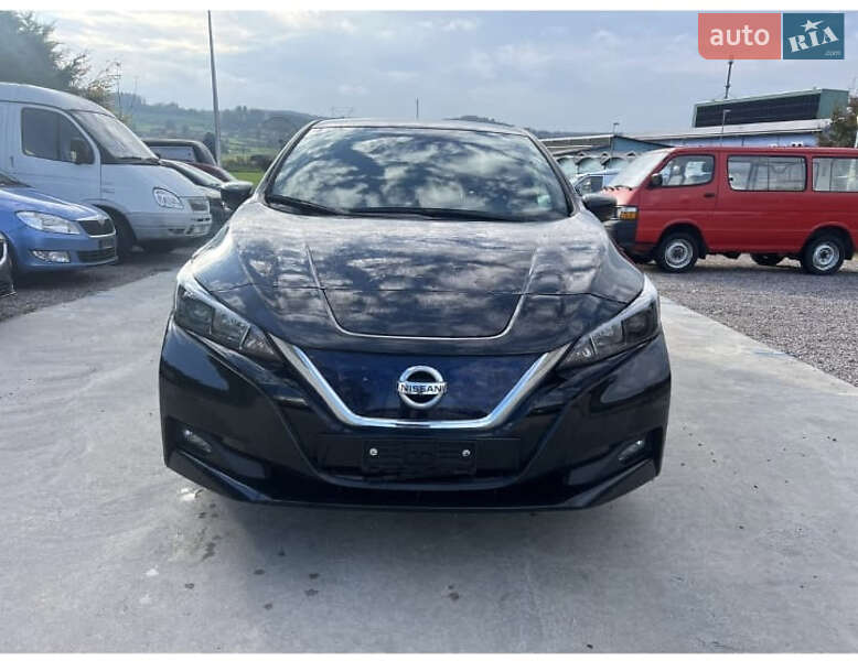Хетчбек Nissan Leaf 2018 в 
